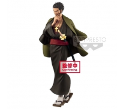 Figura Dracule Mihawk...