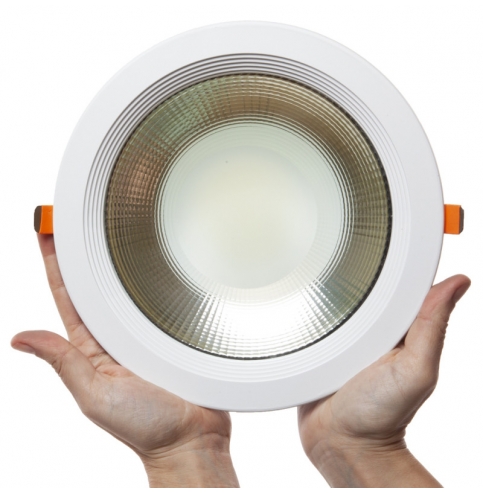 Foco Downlight  LED COB Circular 30W 2700Lm 30.000H